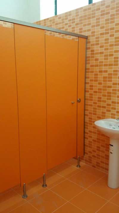 baños-poli-2