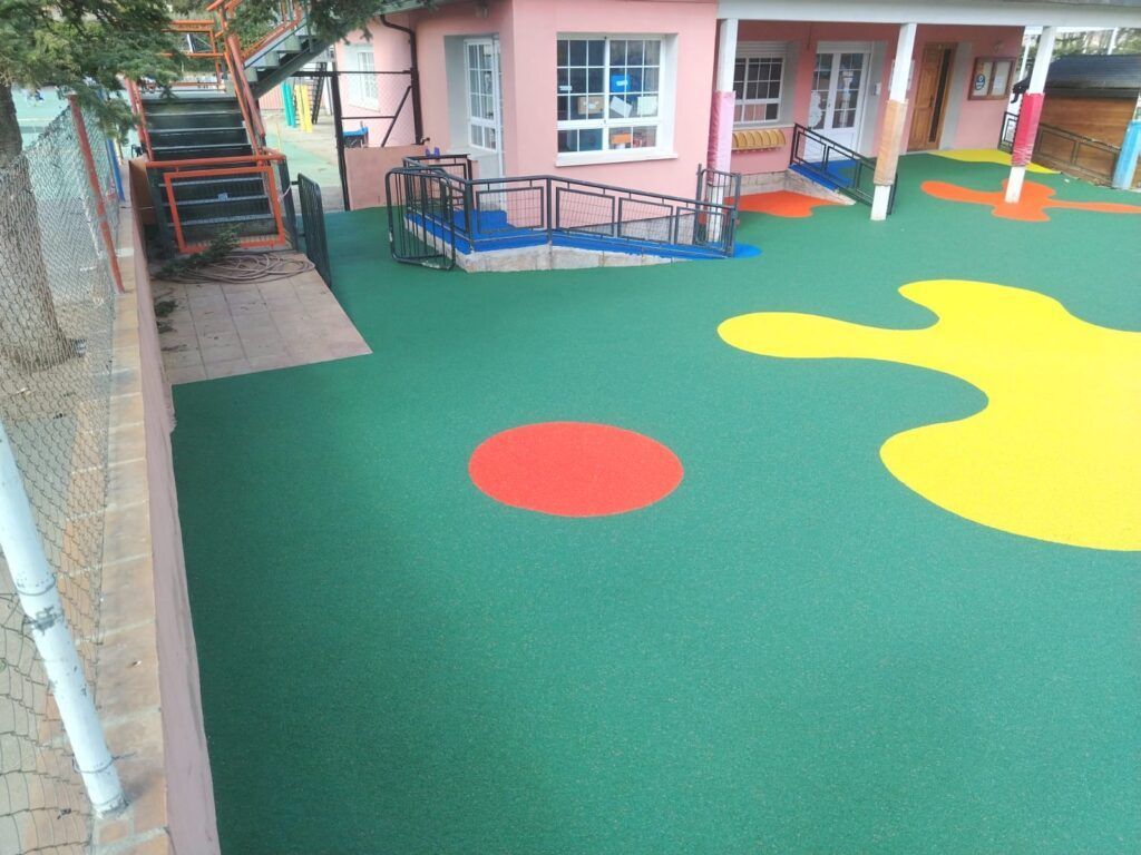 Renovación integral del área de recreo de la Casita de Niños